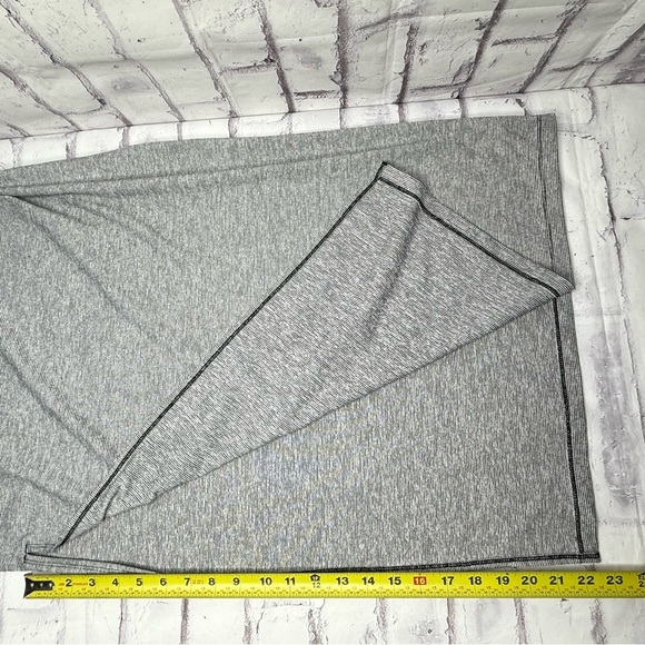 ATHLETA Sleeveless Maxi Dress Sz M Gray Ruched Stretch Microstripe Henley Jersey - Picture 12 of 12